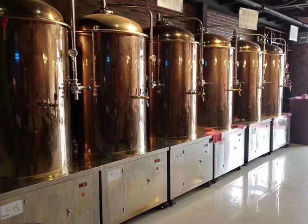 某白酒釀制坊與白酒設備廠(chǎng)家合作案例